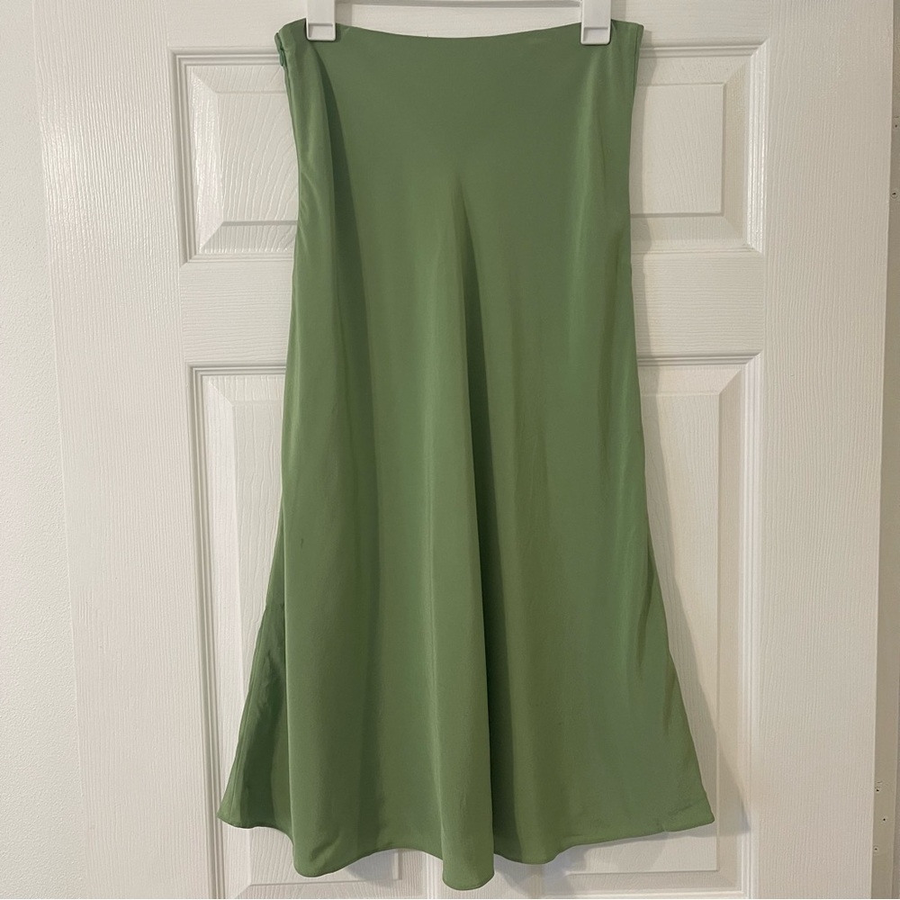 MM Lafleur Green Midi Skirt - Picture 2 of 8